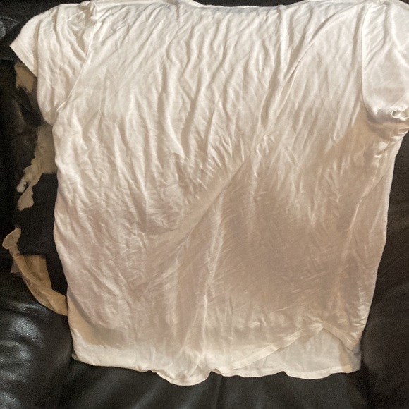 Woman’s white medium T-shirt - Picture 2 of 2